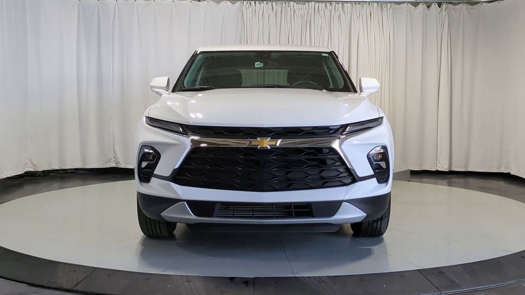 Thumbnail: 2024 Chevrolet Blazer - 3