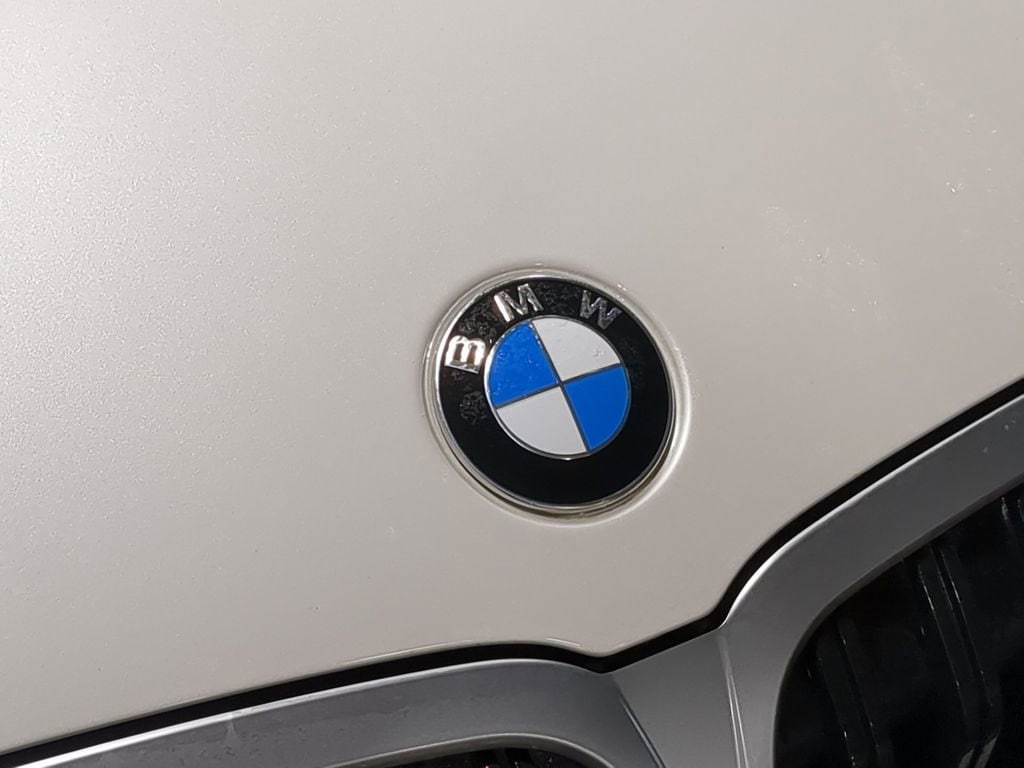 Thumbnail: 2024 BMW 3 Series - 23