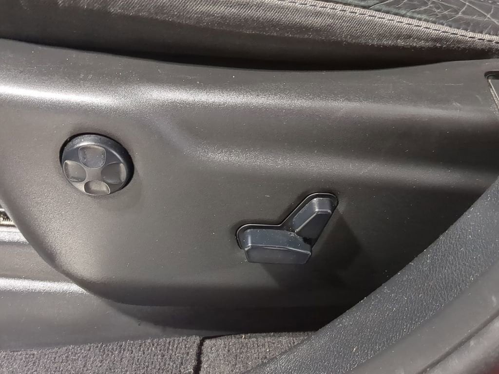 Thumbnail: 2021 Jeep Grand Cherokee - 25