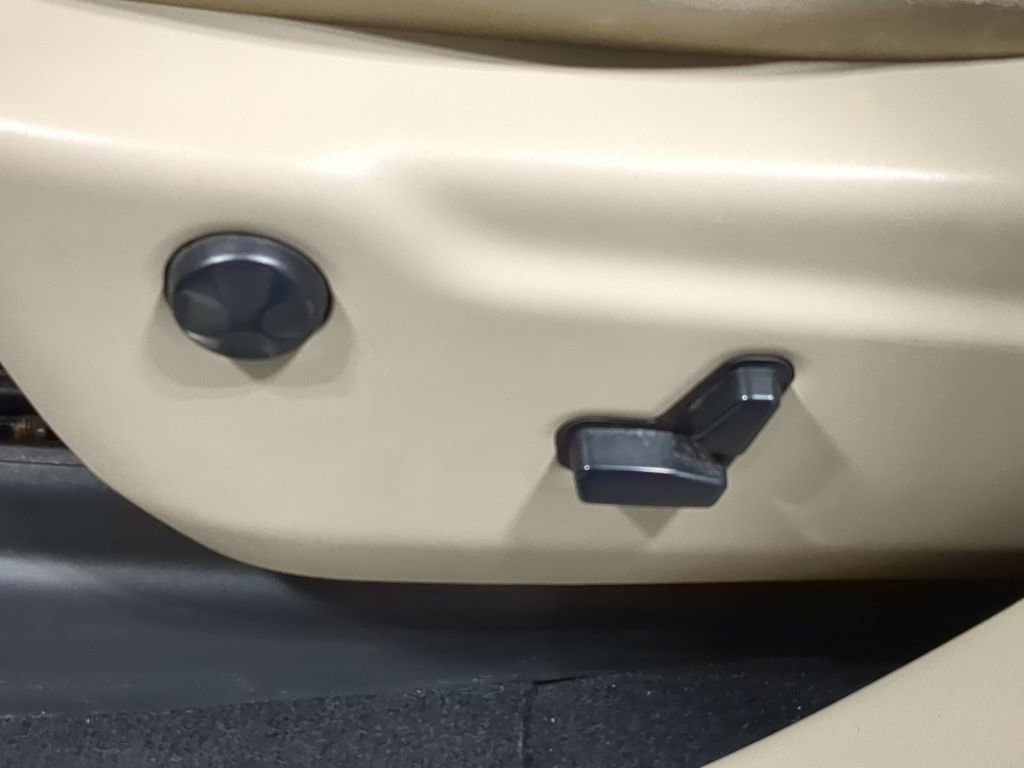 Thumbnail: 2020 Jeep Grand Cherokee - 30