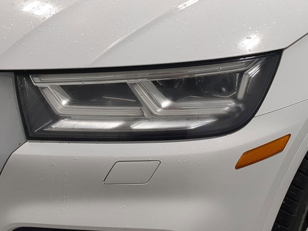 Thumbnail: 2018 Audi SQ5 - 22