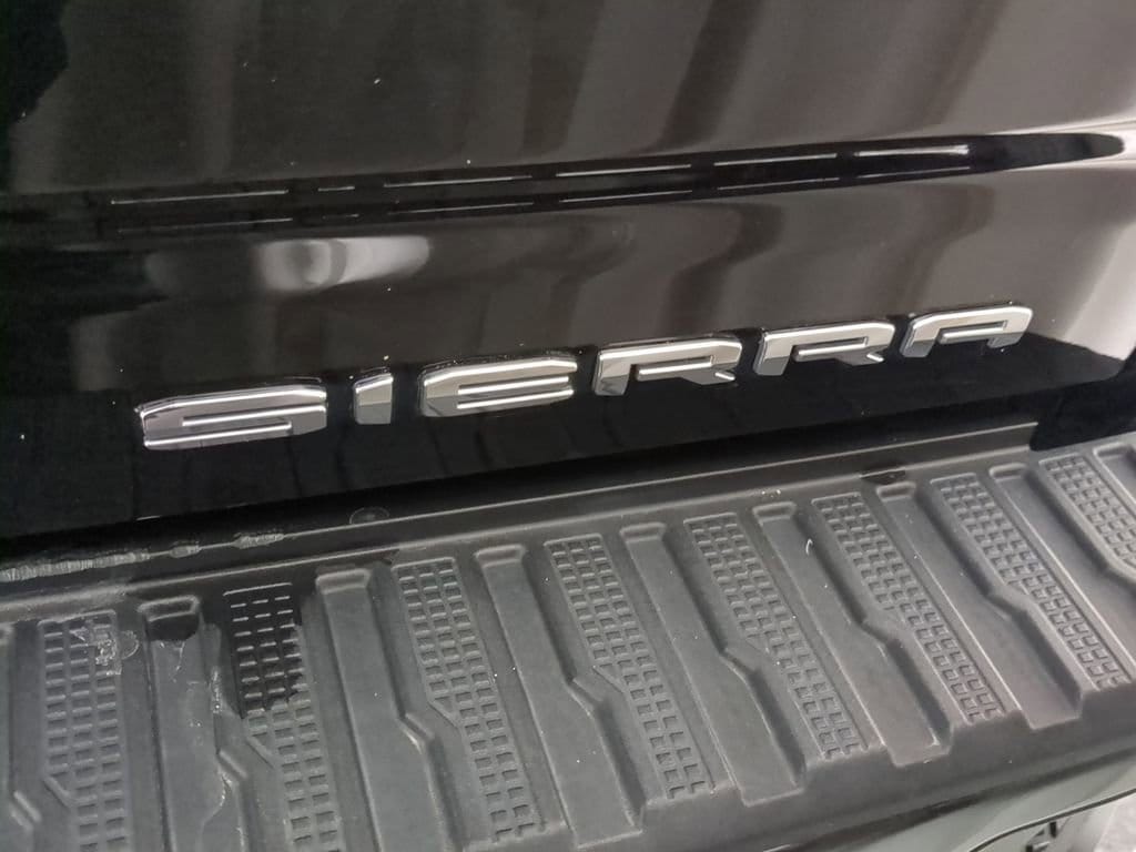 Thumbnail: 2021 GMC Sierra 2500 - 24