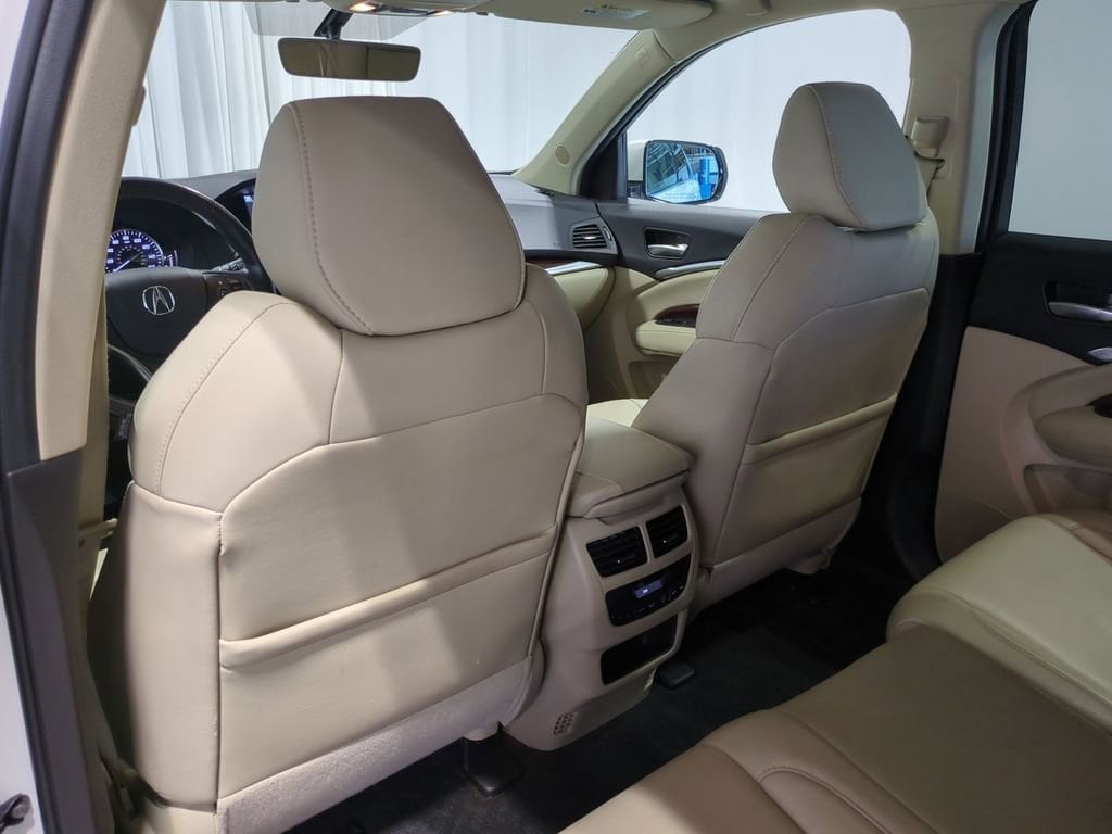 Thumbnail: 2016 Acura MDX - 16
