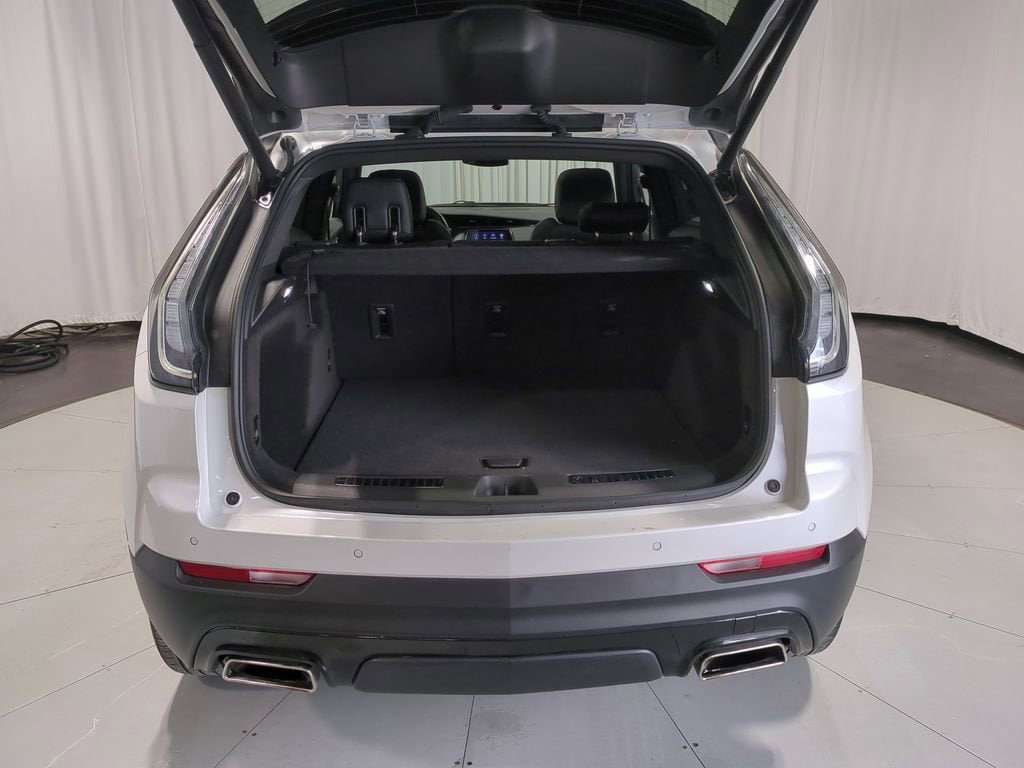 Thumbnail: 2023 Cadillac XT4 - 33