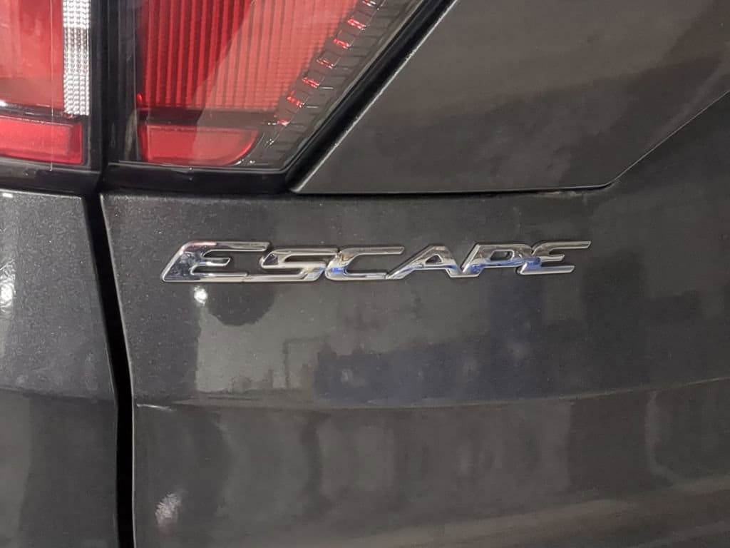 Thumbnail: 2018 Ford Escape - 20