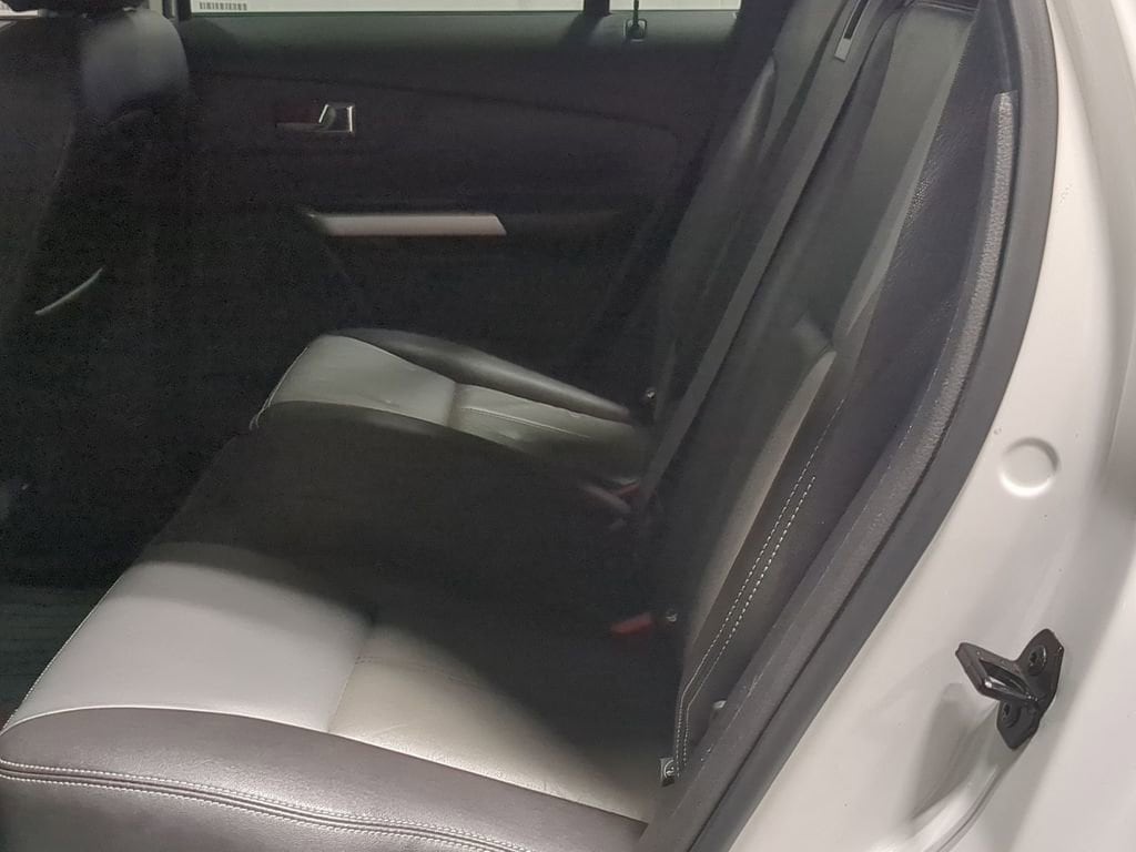 Thumbnail: 2013 Ford Edge - 22