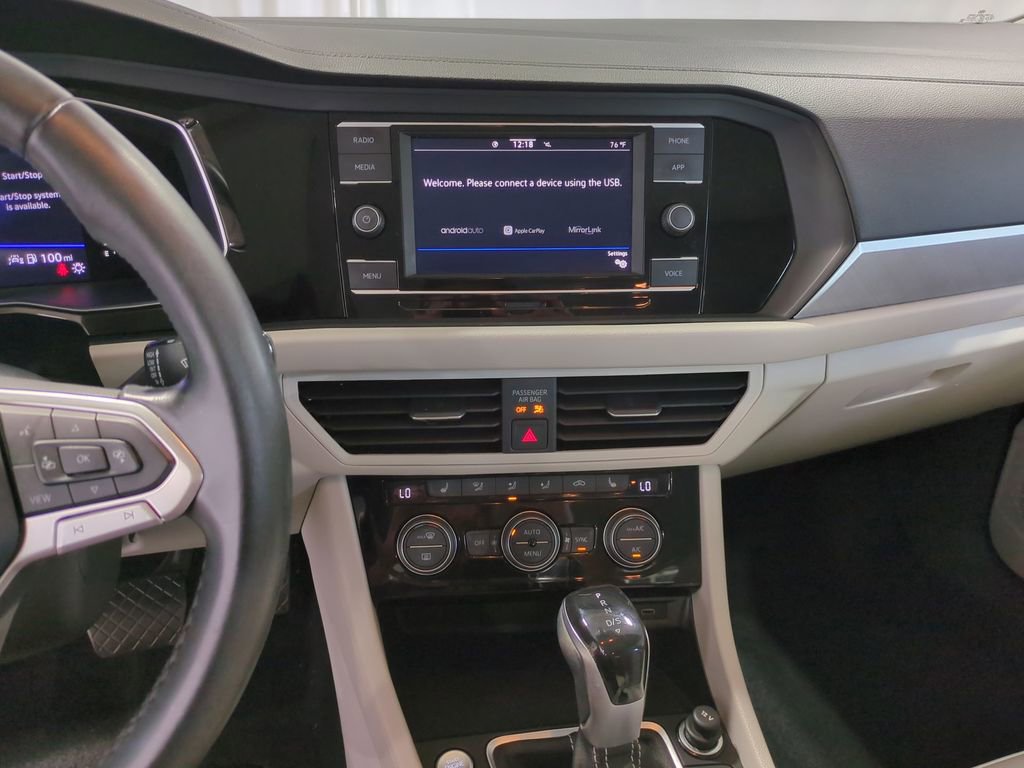 Thumbnail: 2023 Volkswagen Jetta - 26