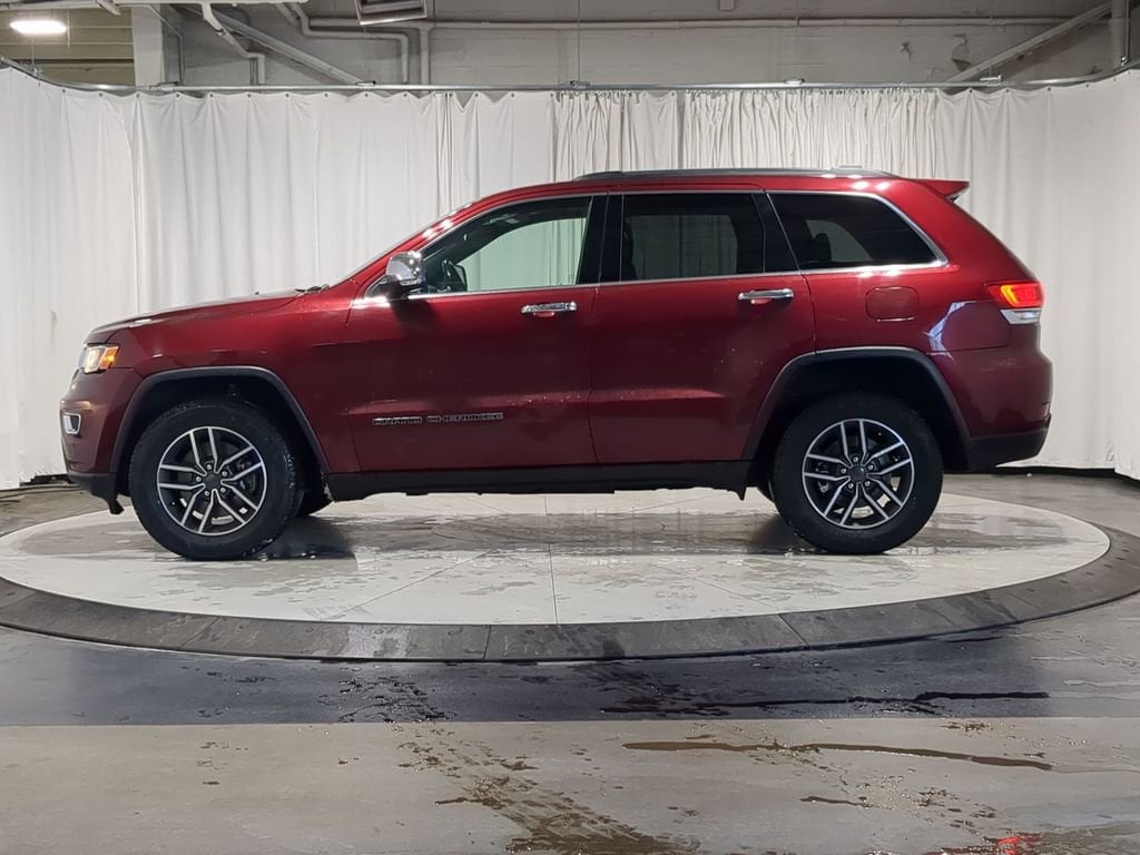 Thumbnail: 2021 Jeep Grand Cherokee - 11