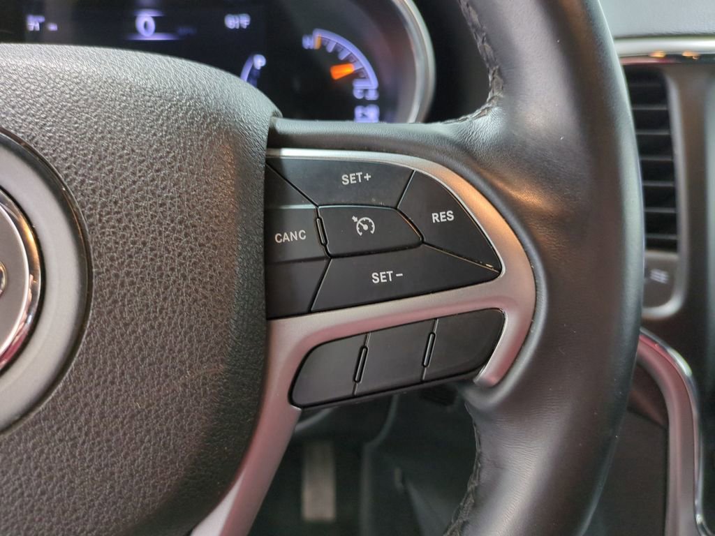 2018 Jeep Grand Cherokee Laredo 28