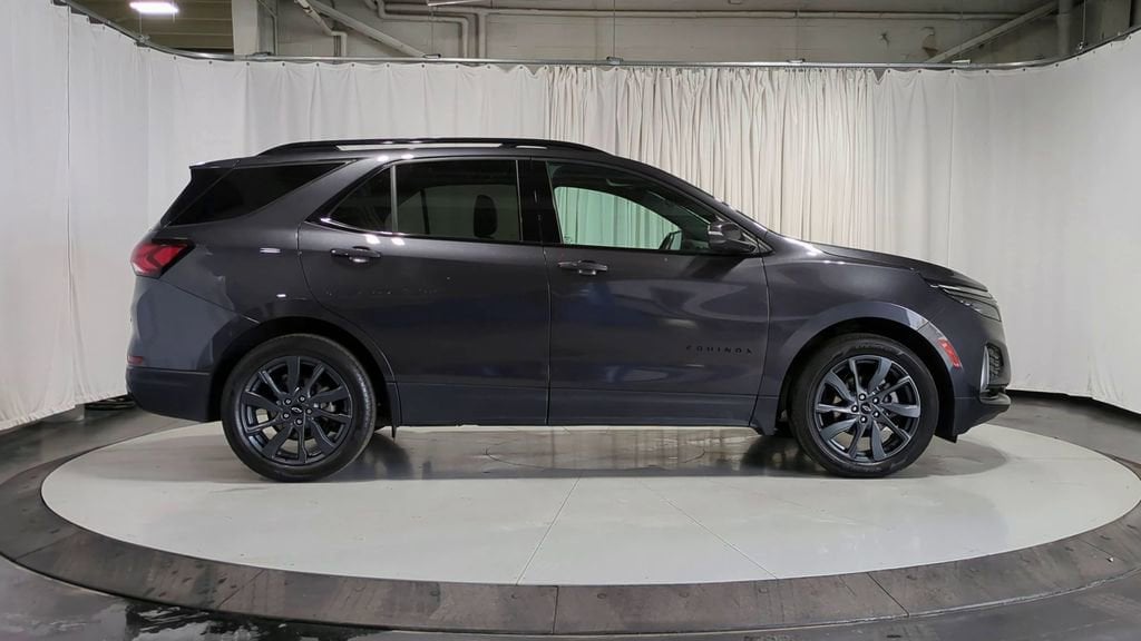 Thumbnail: 2022 Chevrolet Equinox - 9