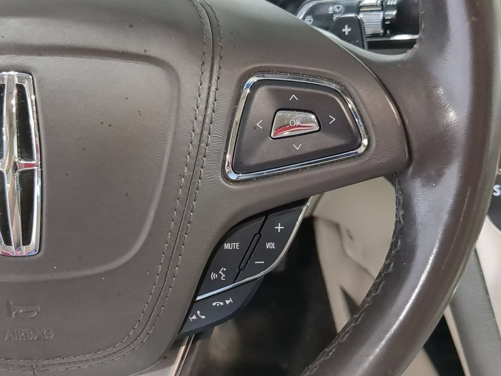Thumbnail: 2017 Lincoln MKZ - 29