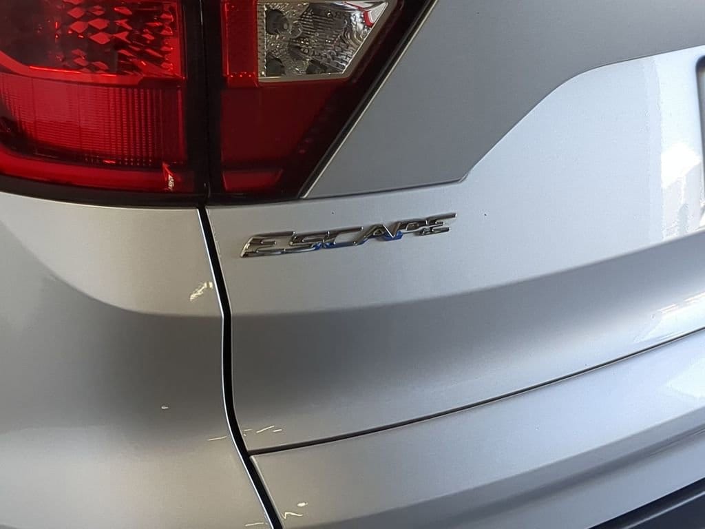 Thumbnail: 2019 Ford Escape - 16