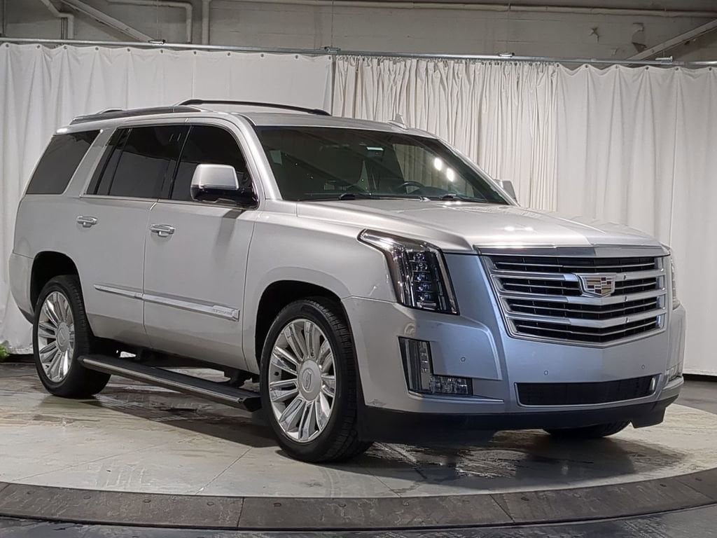 Thumbnail: 2015 Cadillac Escalade - 20