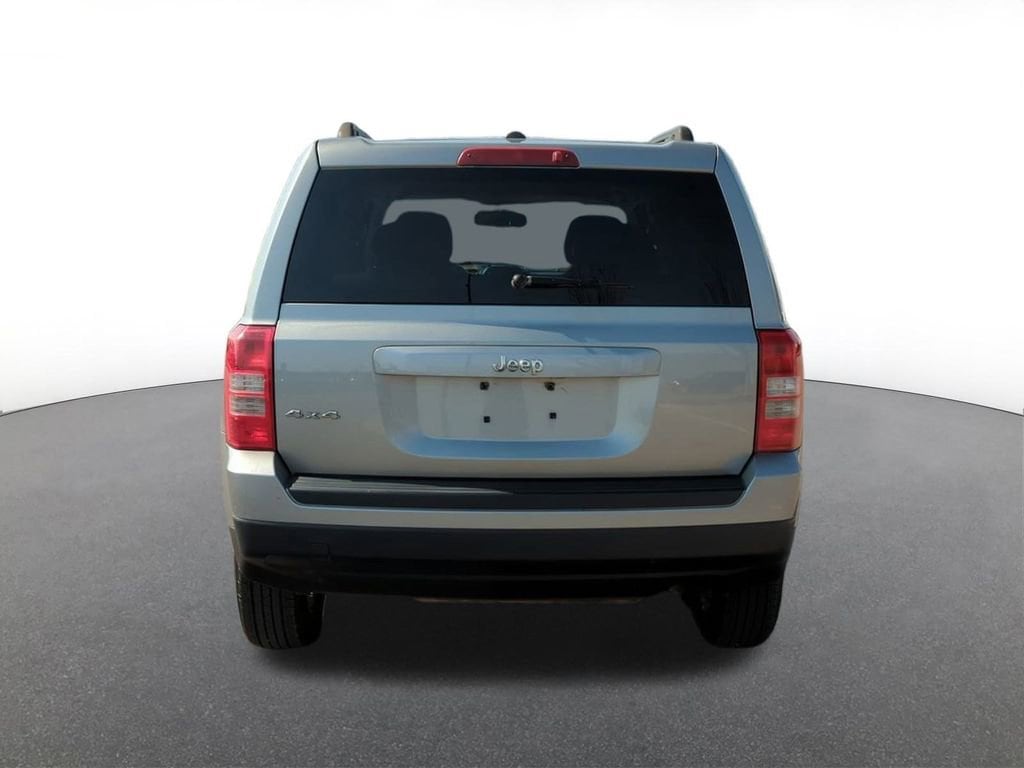 Thumbnail: 2016 Jeep Patriot - 6