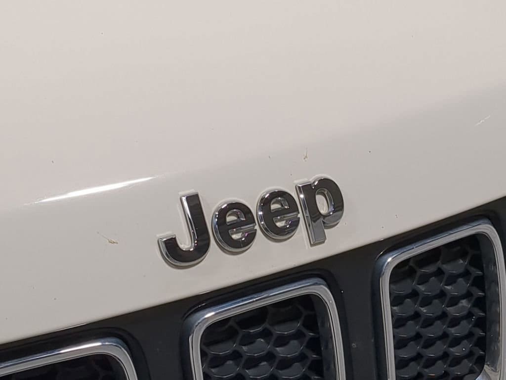 Thumbnail: 2019 Jeep Compass - 14