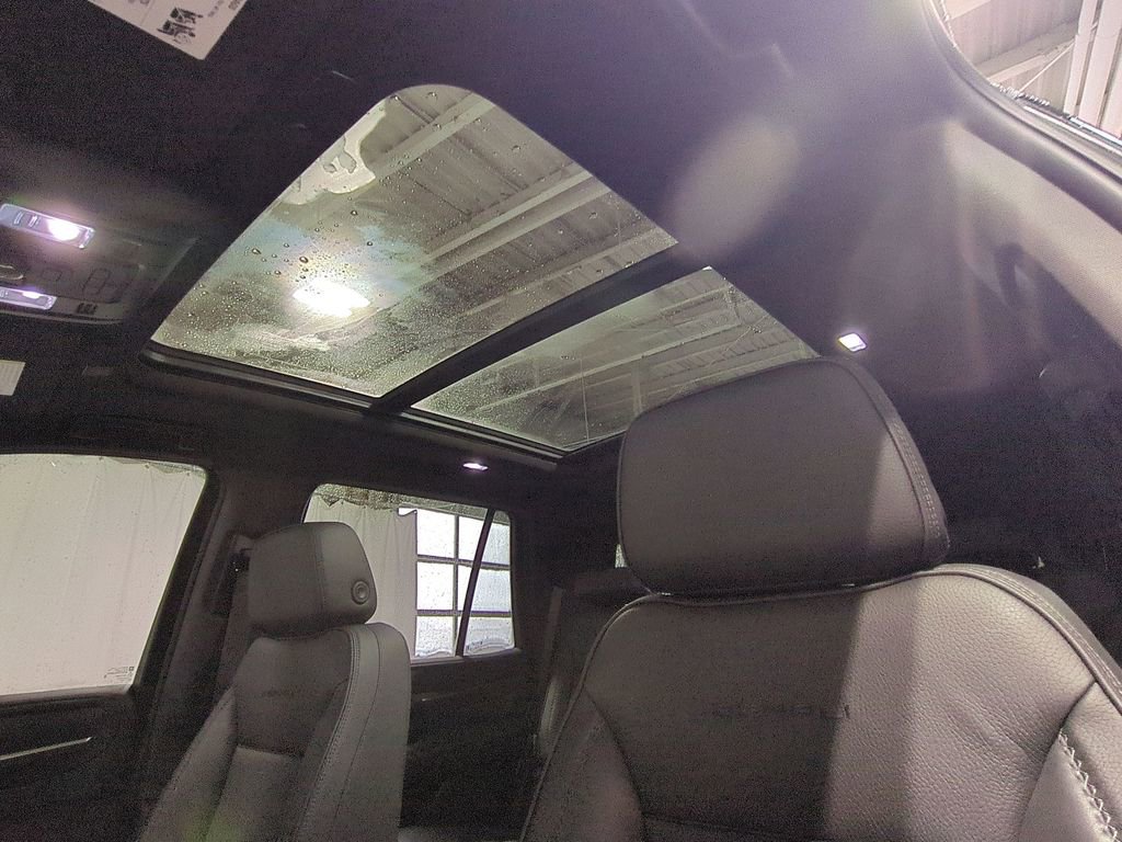 Thumbnail: 2024 GMC Yukon - 23