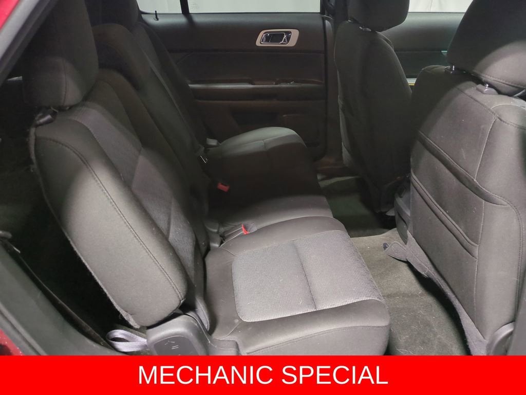 Thumbnail: 2013 Ford Explorer - 19