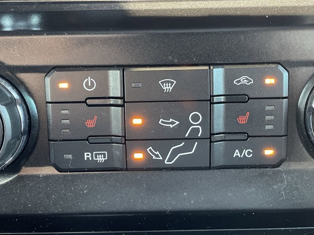 Thumbnail: 2017 Ford Econoline - 24