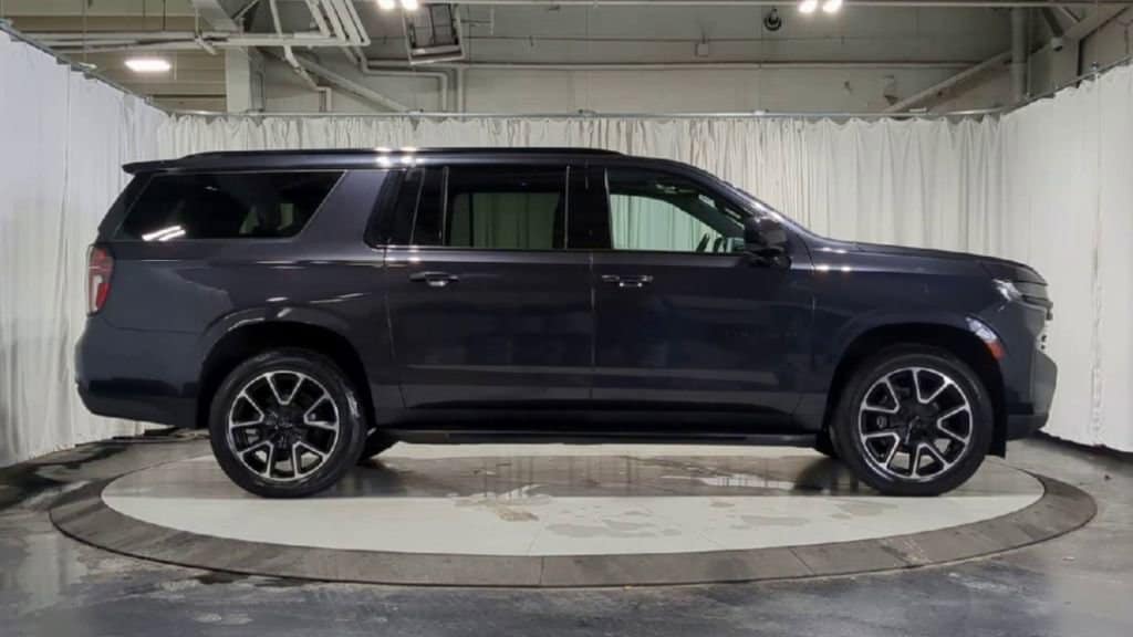 Thumbnail: 2023 Chevrolet Suburban - 11