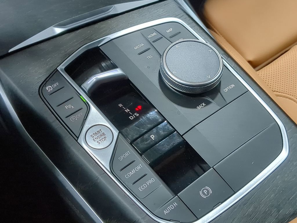 Thumbnail: 2024 BMW 3 Series - 47