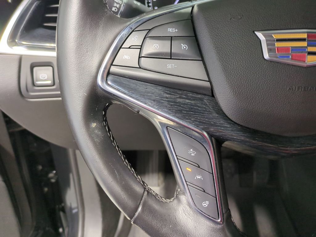 Thumbnail: 2020 Cadillac XT5 - 30