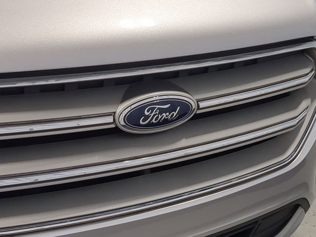Thumbnail: 2019 Ford Escape - 15
