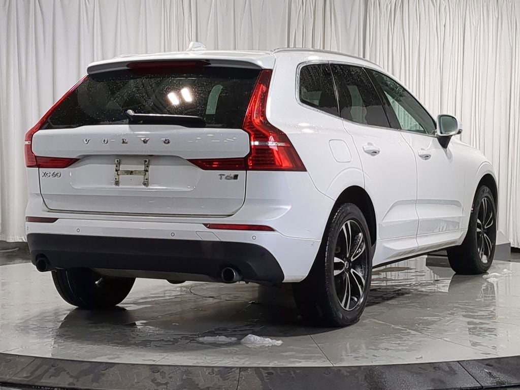 Thumbnail: 2020 Volvo XC60 - 14