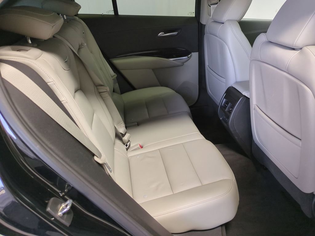 2022 Cadillac XT4 Premium Luxury 23