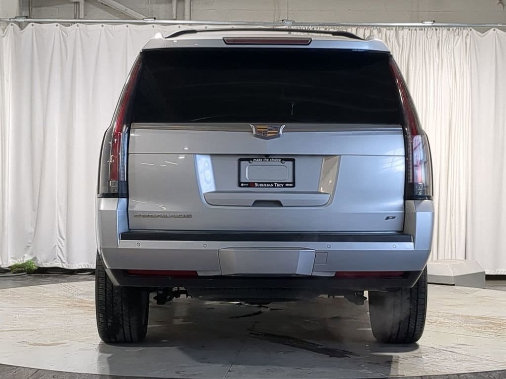 Thumbnail: 2015 Cadillac Escalade - 16