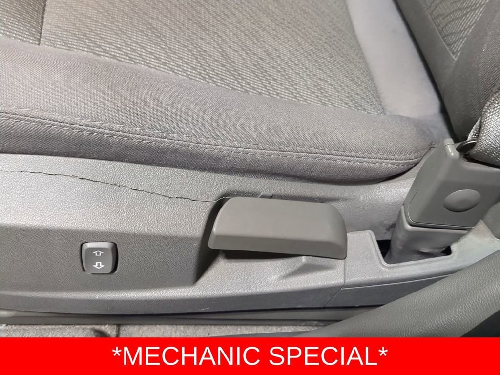 Thumbnail: 2014 Chevrolet Malibu - 24