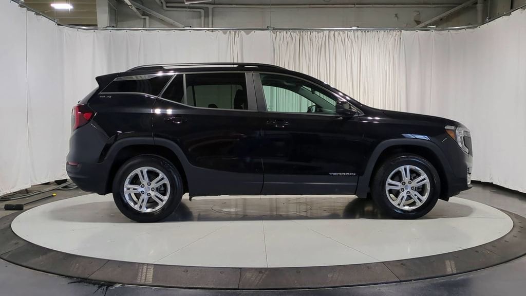 Thumbnail: 2022 GMC Terrain - 9
