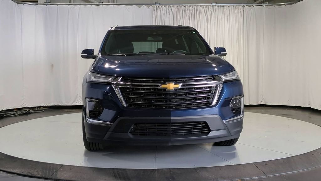 Thumbnail: 2022 Chevrolet Traverse - 3