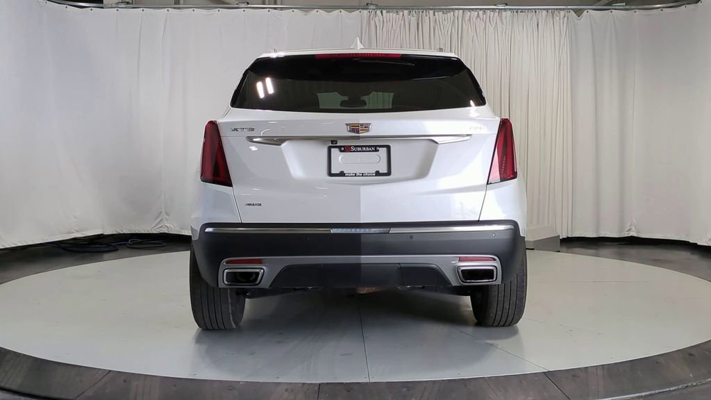 Thumbnail: 2023 Cadillac XT5 - 7