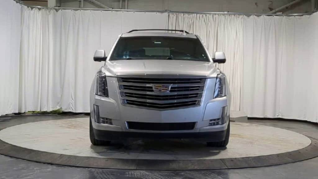 Thumbnail: 2015 Cadillac Escalade - 4