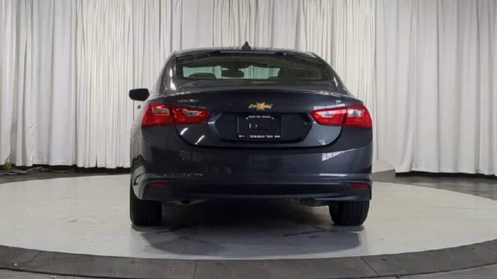 Thumbnail: 2018 Chevrolet Malibu - 9