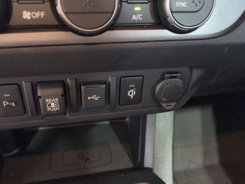 Thumbnail: 2021 Toyota Tacoma - 38