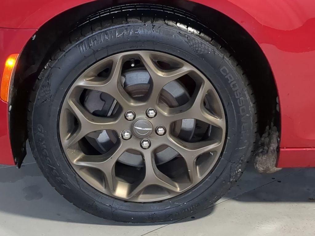 Thumbnail: 2017 Chrysler 300 - 27