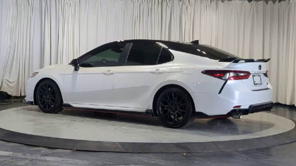 Thumbnail: 2023 Toyota Camry - 8