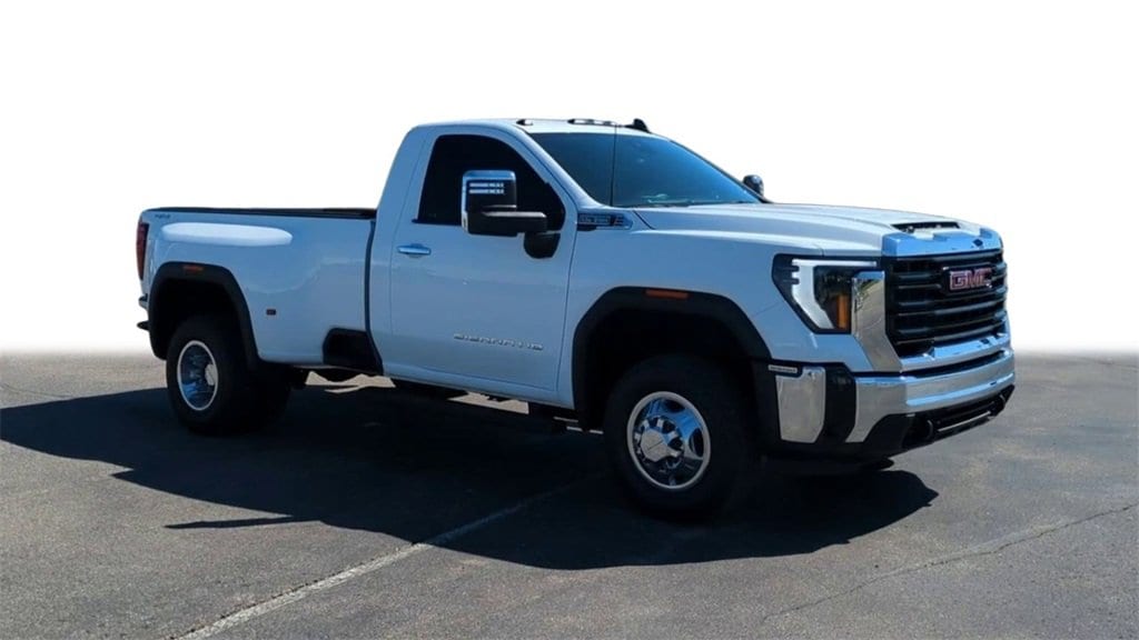 Used 2024 GMC Sierra 3500HD Base with VIN 1GT39SE74RF138543 for sale in Troy, MI