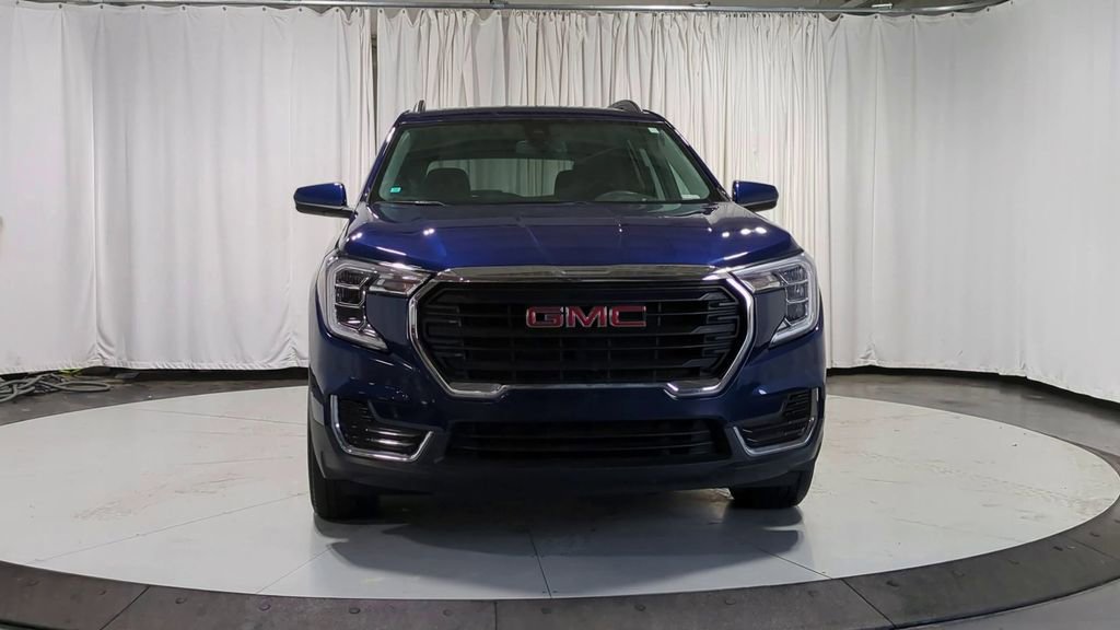 2022 Gmc Terrain SLE photo 3