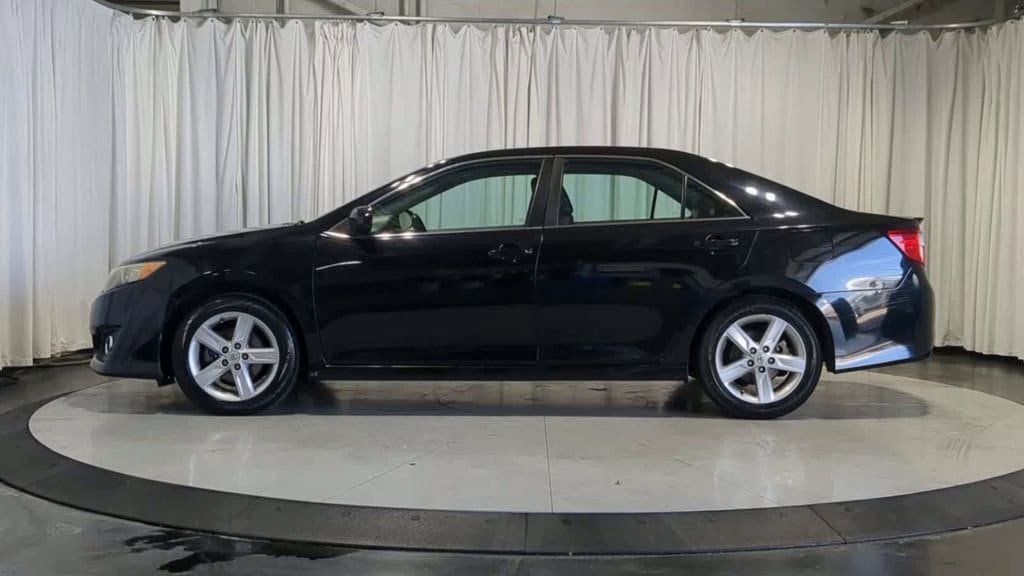 Thumbnail: 2014 Toyota Camry - 6