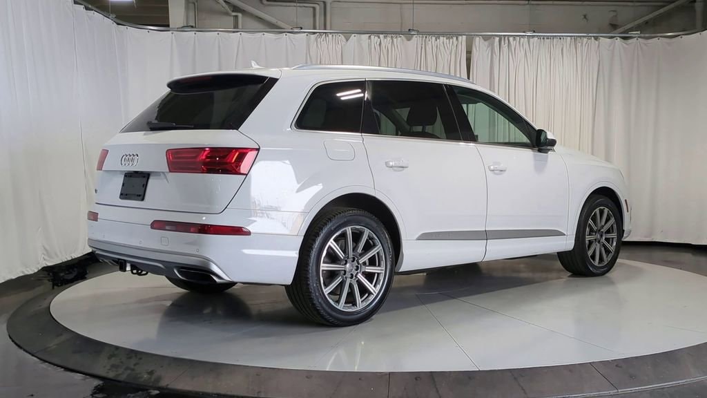 Thumbnail: 2019 Audi Q7 - 9
