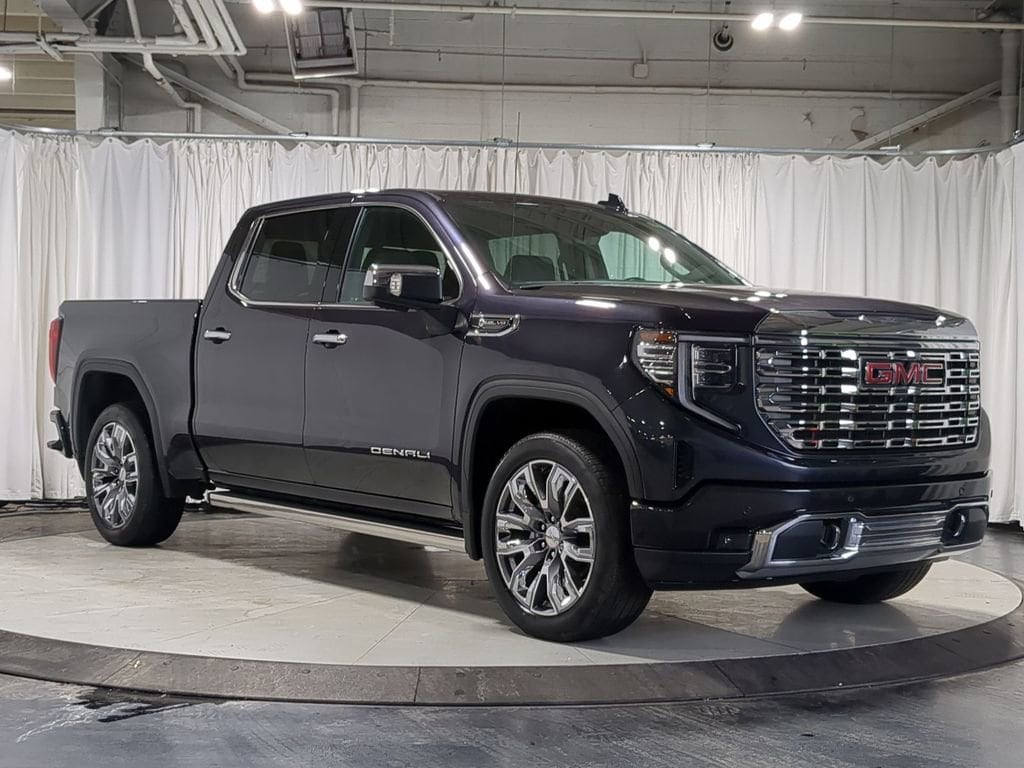 Thumbnail: 2023 GMC Sierra 1500 - 16