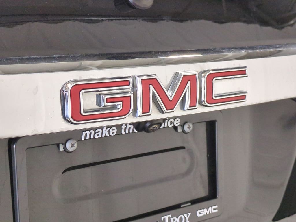 Thumbnail: 2023 GMC Acadia - 14
