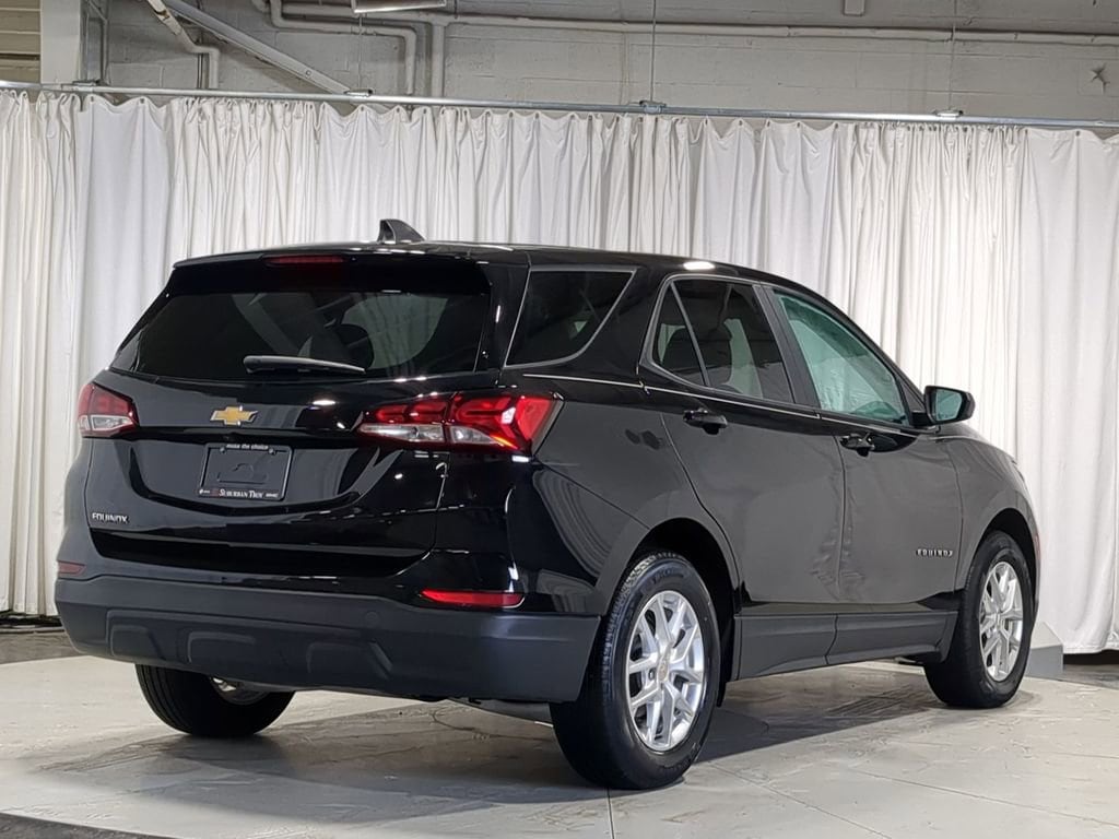 Thumbnail: 2022 Chevrolet Equinox - 17