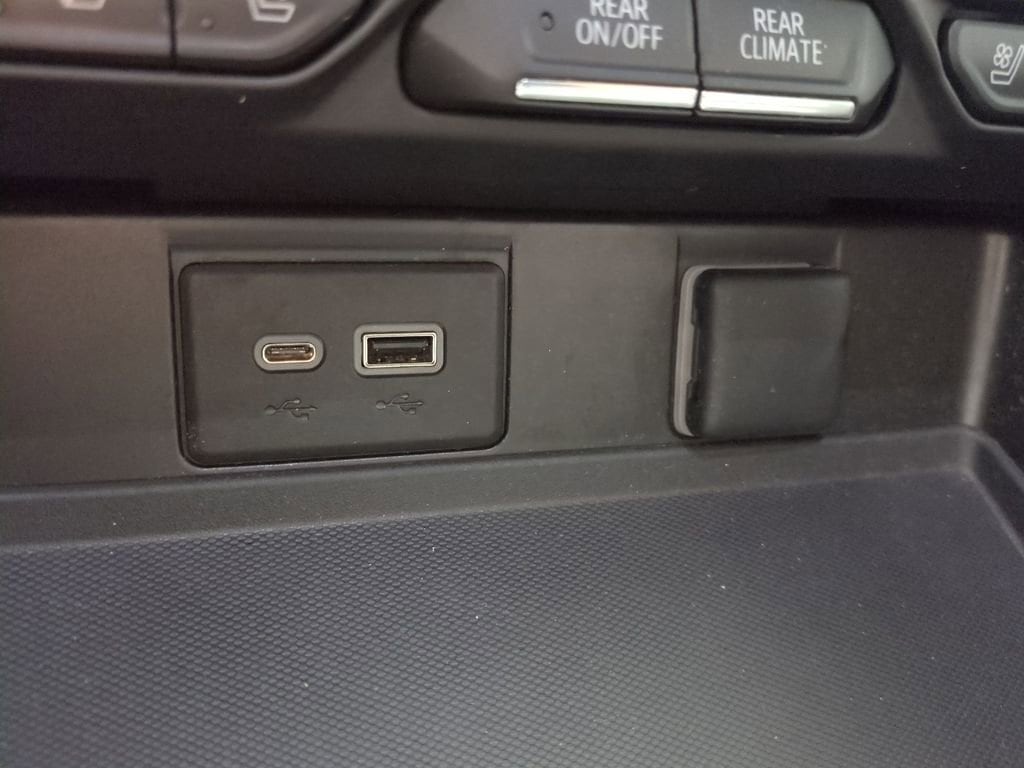 Thumbnail: 2023 GMC Yukon - 30