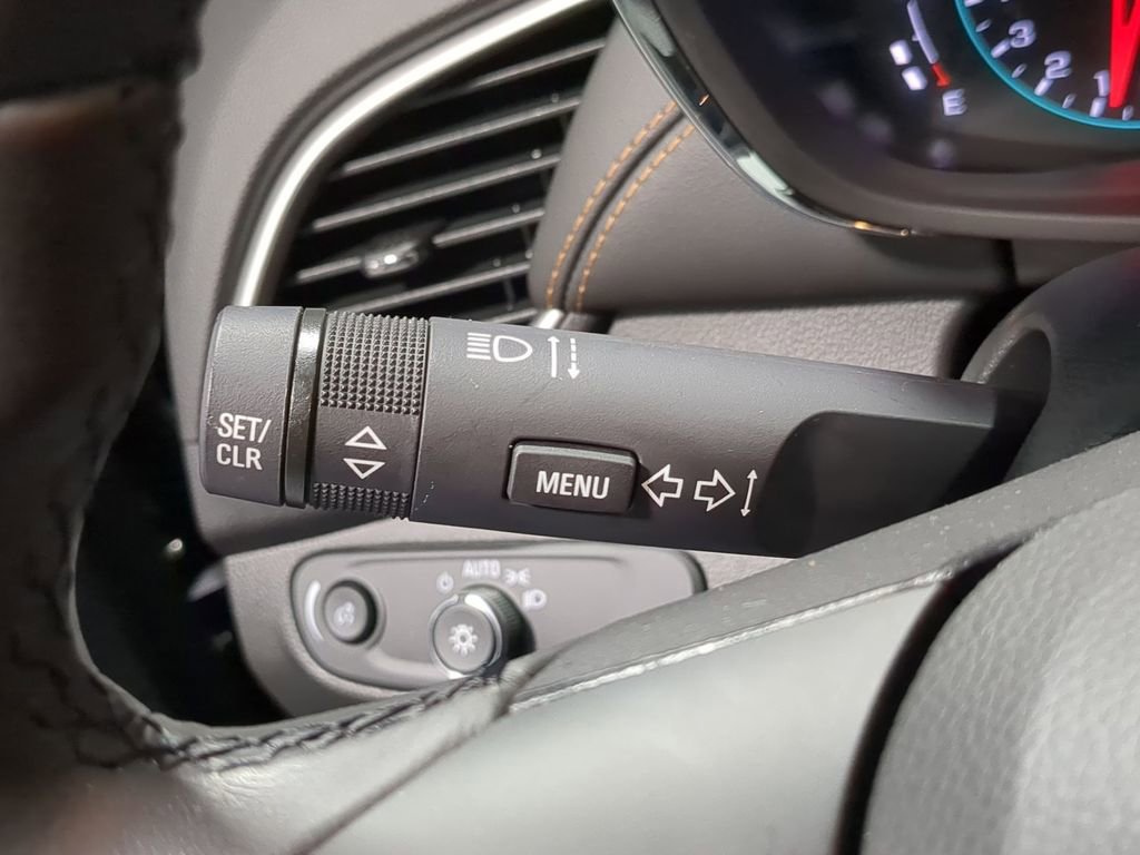 Thumbnail: 2020 Chevrolet Trax - 33