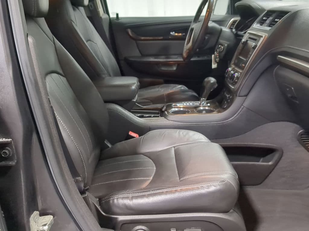 Thumbnail: 2015 GMC Acadia - 37