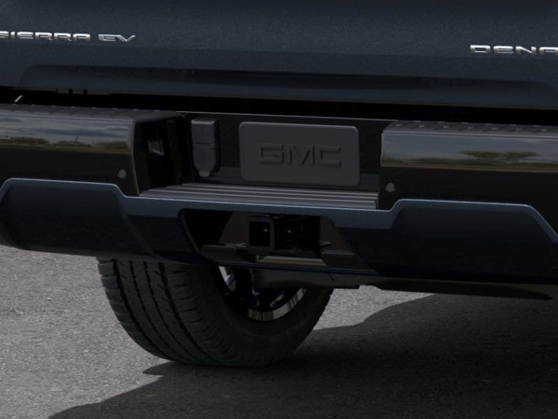 2025 GMC Sierra EV Denali 14