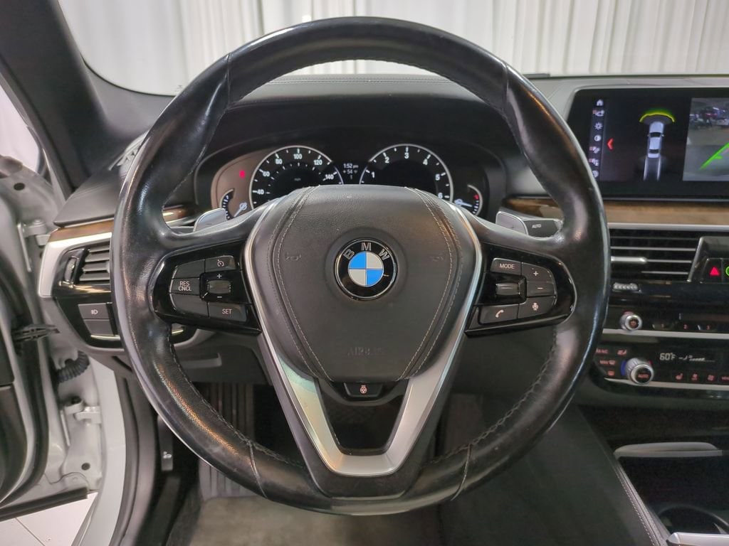 Thumbnail: 2018 BMW 5 Series - 27